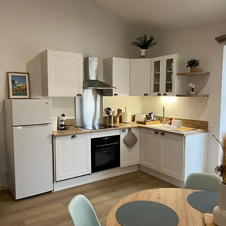 Cosy 52m2 Mezzanine Local A Velo A 300m Du Canal Du Midi Capestang